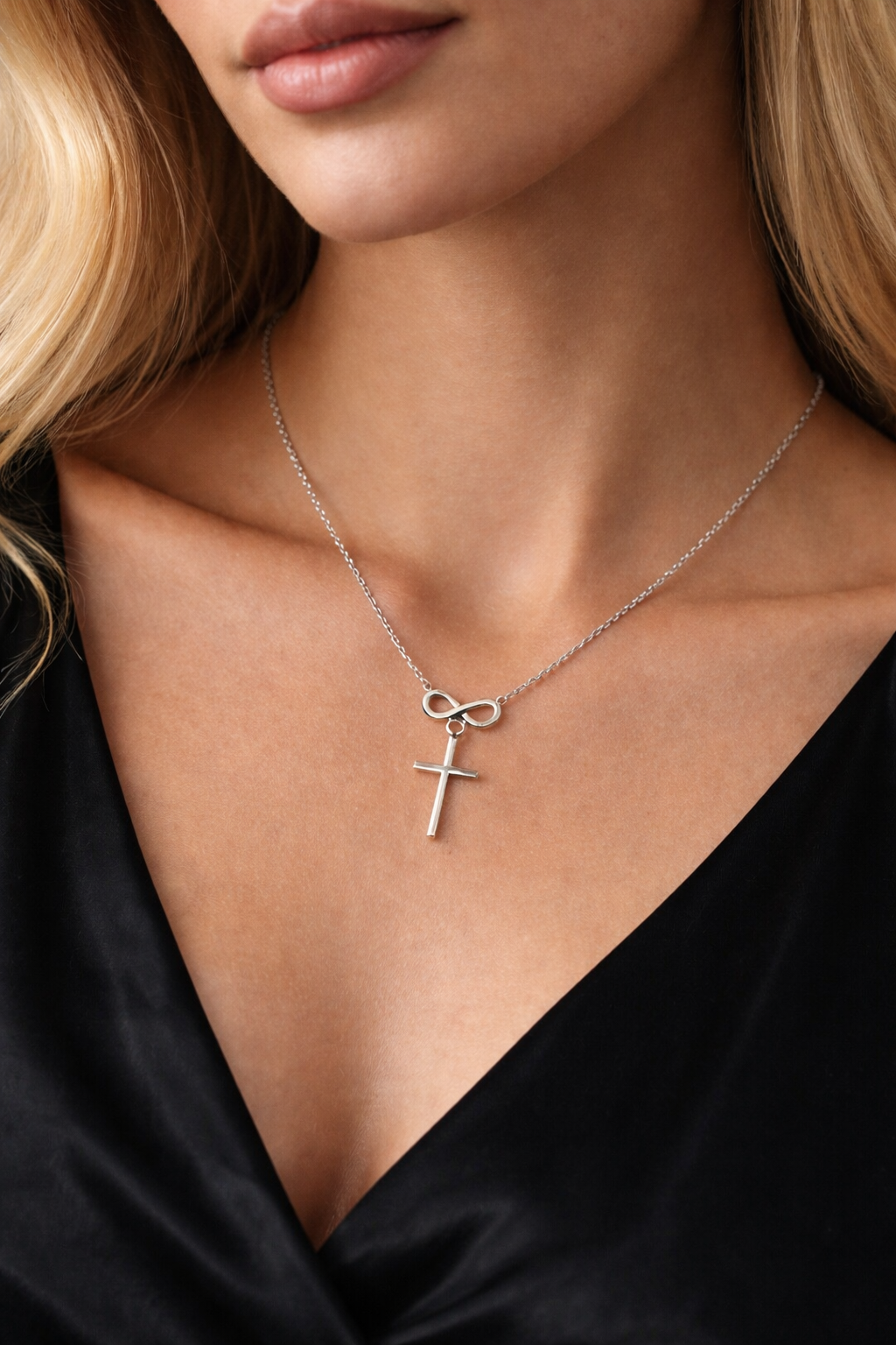 COLLIER INFINEA